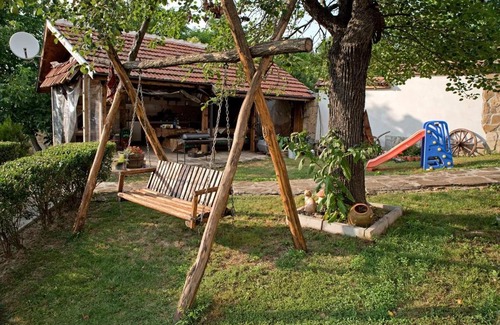 Letnitsa House | krushunska panorama