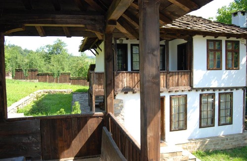 Balkanets House | Къща Балканец
