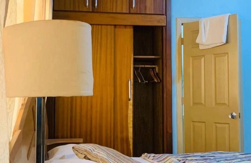Accra Cabin | Kshoes lodge (Executive Room)