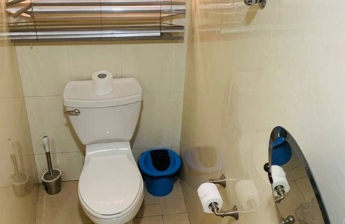 Accra Cabin | Kshoes lodge (Executive Room)