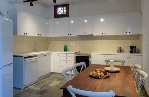 Palaia Fokaia House | Ktima EYzen