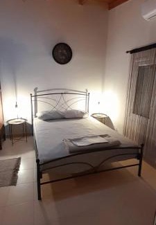 Lepreo House | Ktima Rodies in Neochori Zacharo