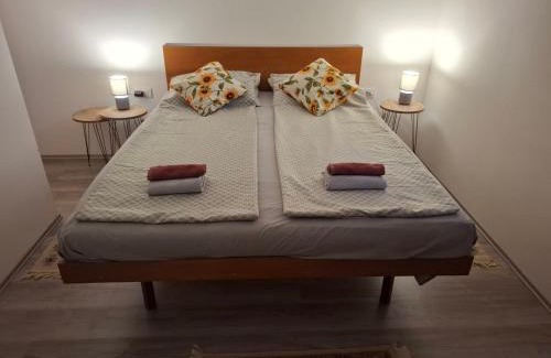 Becej Apartment | KUĆA MELEM seosko turističko domaćinstvo