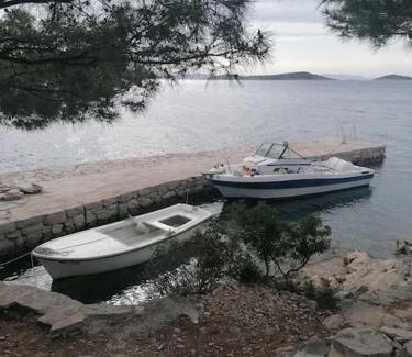 Island Dugi Otok House | Kuća za odmor Island just for You- Island Sit