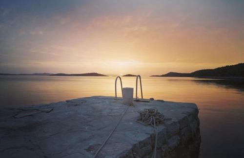 Island Dugi Otok House | Kuća za odmor Island just for You- Island Sit