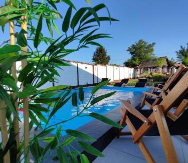 Becej House | Kuća za odmor Iva