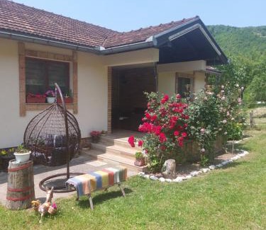Foca Apartment | Kuća za odmor "Mira"