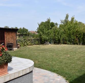 Nustar Apartment | Kuća za odmor „Slavonska Lola“