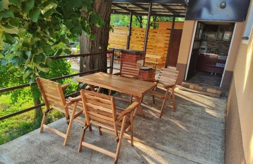 Babe House | Kućica Osmeha