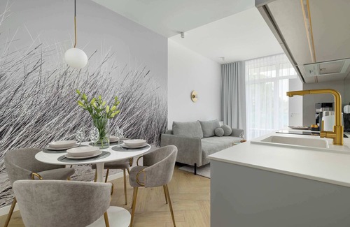 Sianozety Apartment | Ku Morzu 1C Sianożęty | Bright Apartment with Seasonal Pool