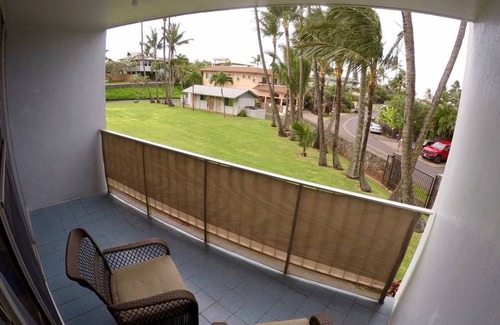 Kuau Apartment | Kuau Surf North shore Maui Locally-Owned
