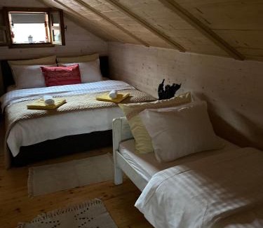 Gospic House | Kuca Dide Juke pod Lipovcem