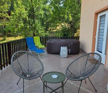 Netretic Villa | Kuca za odmor Juraj - Apartmani Barsic