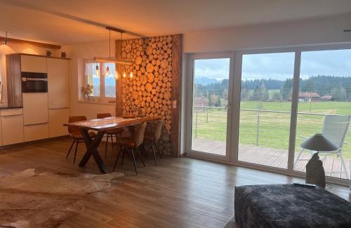 Buchenberg Apartment | Kuh Heimat - Bergblick - Terrasse