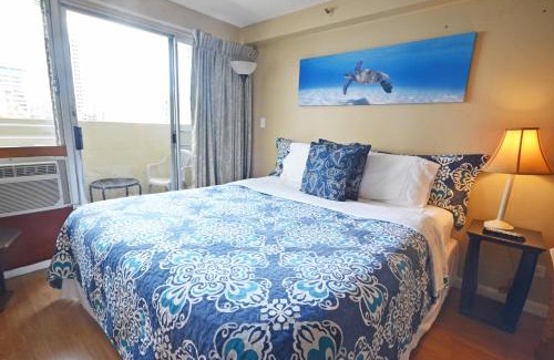 Waikiki Apartment | Kuhio Village 510 KING Bed with Renovated Kitchenette