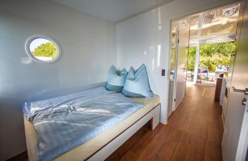 Zeuthen Boat Rental | Kuhnle-Tours Bootshaus Zeuthen