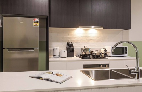 Westmead Apartment | KULA - Superior Three Bed Apartment