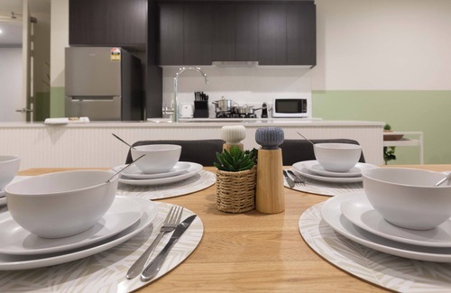 Westmead Apartment | KULA - Superior Three Bed Apartment