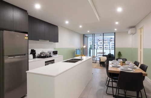 Westmead Apartment | KULA - Superior Three Bed Apartment