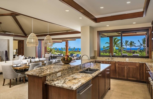 Historic Kailua Village House | Kulanakauhale 3558: Lavish Oceanview Estate, Private Pool & Spa at Hualalai