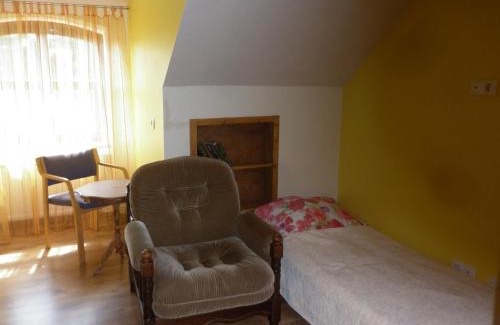 Toila Bed & Breakfast | Kuldkaru Manor