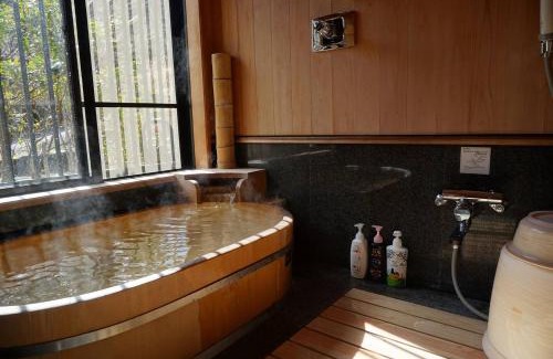 Tanabe House | Kumano Kodo Serviced Accommodation Komorian
