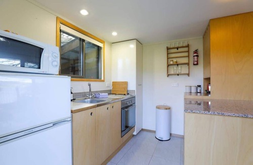 Lake Okareka Apartment | Kundaniwas | Lake Okareka Tiny House + Lake Views