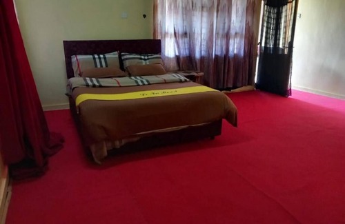 Nanyuki Bed & Breakfast | Kunguru Cottage