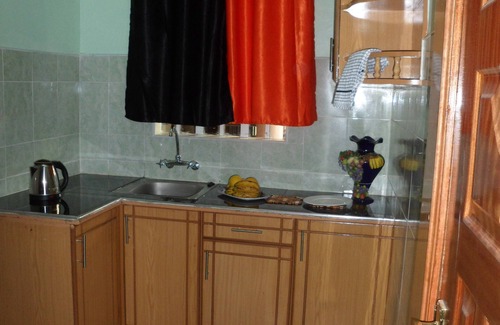 Nyeri Bed & Breakfast | Kuniville Guest House