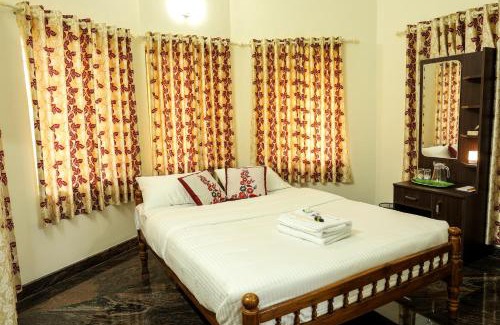 Vaikam House | Kunnumpurathu Holidays & Homestay