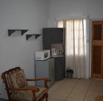 Calvinia House | Kunskamer Unit 3