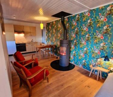 Visperterminen Apartment | Kunstplanet im Herzen der Alpen am Planetenweg