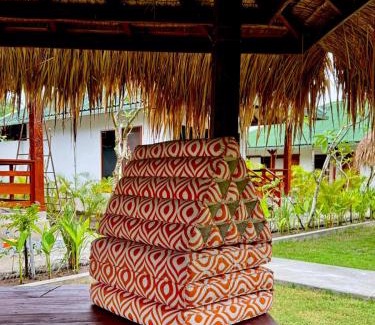 Sekongkang Resort | Kura Kura House
