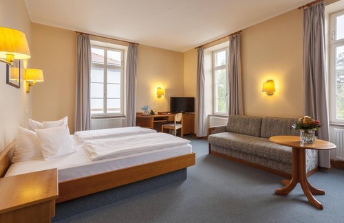 Bad Salzhausen Hotel | Kurhaushotel Bad Salzhausen