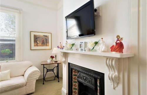 East Launceston Bed & Breakfast | Kurrajong House