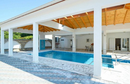 Zaton Apartment | Kursar 107.1