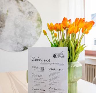 Heißen Apartment | Kurzzeitglück MH04 I 24h Self Check - In I WLAN