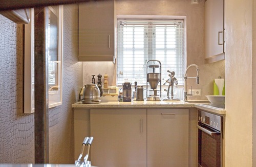 Wenningstedt-Braderup Apartment | Kuscheliger Lifestyle in Strandnaher Lage in Einem Historischen Friesenhaus