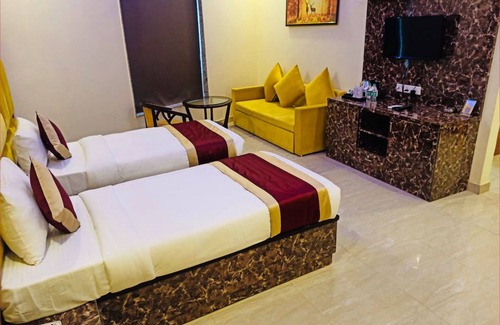 Greater Noida Hotel | Kusum house