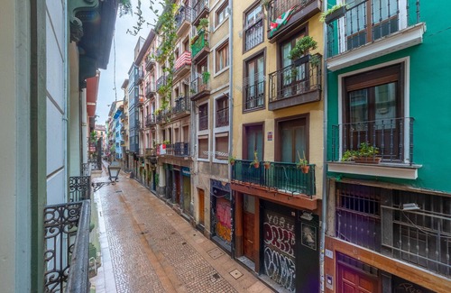 Bilbao la Vieja Apartment | Kuttun by People Rentals apartment