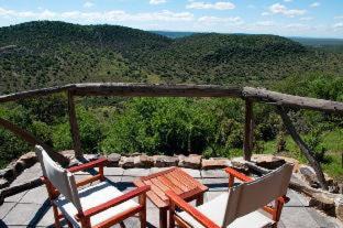 Blue Crane Route Cabin | Kuzuko Lodge