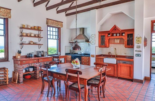 Fernkloof Villa | Kwaaiwater Heritage House | Luxury Coastal Villa in Hermanus