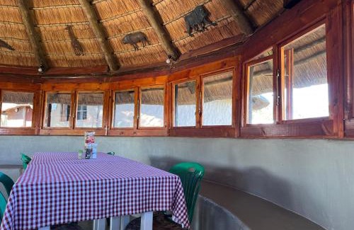 Dundee House | Kwakunje guest lodge