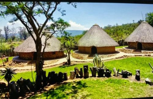 Dundee House | Kwakunje guest lodge