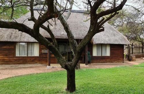 Hammanskraal Cabin | Kwalata Game Lodge