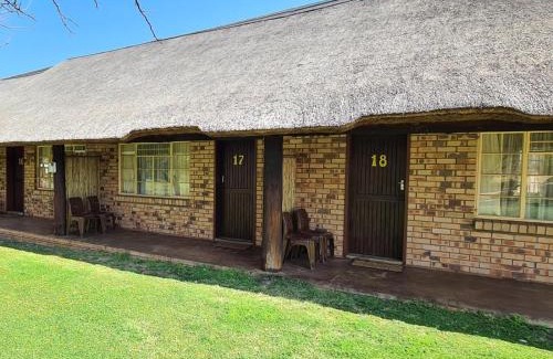 Hammanskraal Cabin | Kwalata Game Lodge