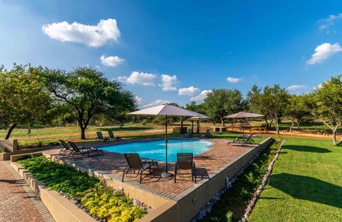 Rustenburg Cabin | KwaNathi Lodge