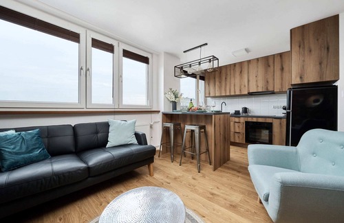 Fabryczna Apartment | Kwiska 13 | Apartment with Balcony | 2 Bedrooms