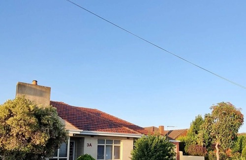 Largs North House | Kybunga by the Beach (part of Harriett's Cottage)