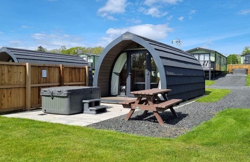 Coldstream Cottage | Kyloe Glamping Pod (Pet Friendly)
